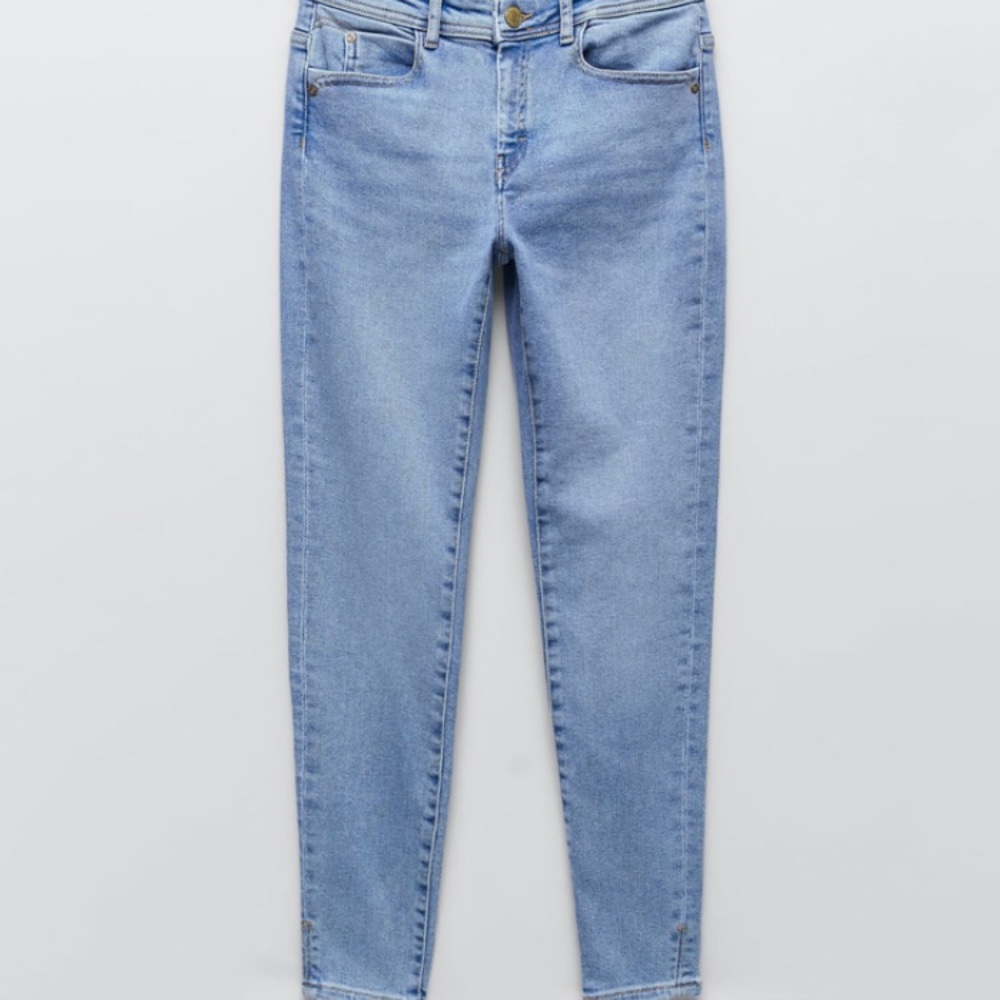 Zara mid-rise skinny jeans